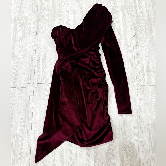 Lucy In The Sky Velour Long Sleeve Mini Dress - Picture 2 of 8